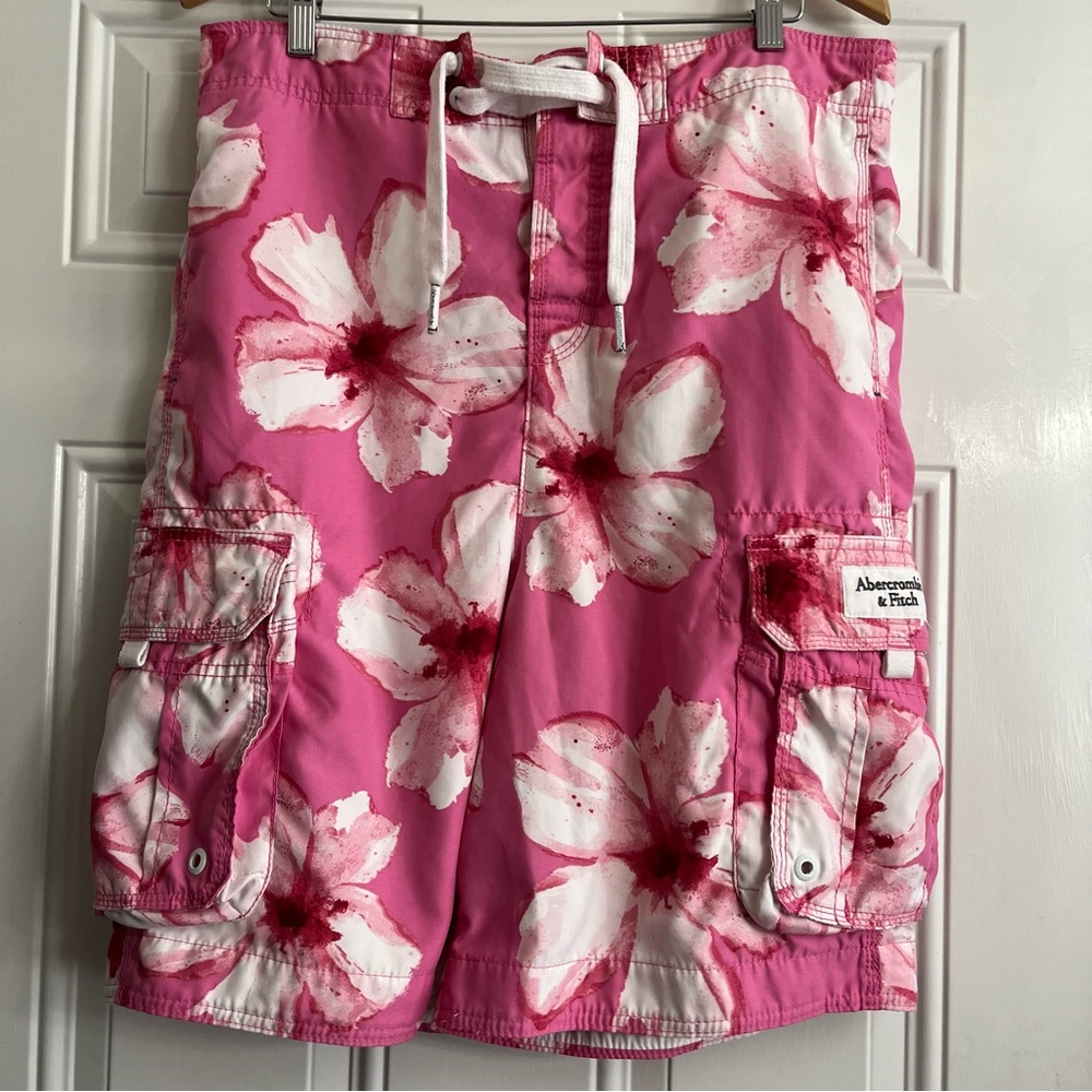 Abercrombie & Fitch Pink Floral Cargo Mesh Lined Swim Trunks Size Large